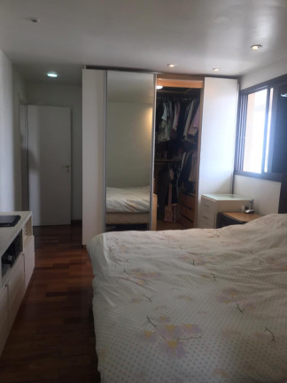 Imagem Imóvel com 4 Quartos à Venda, 360 m² em Moema - São Paulo Imagem Imóvel com 4 Quartos à Venda, 360 m² em Moema - São Paulo