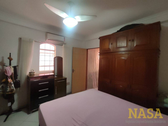 Imagem Casa com 5 Quartos à Venda, 405 m² em Cidade Alta - Cuiabá Imagem Casa com 5 Quartos à Venda, 405 m² em Cidade Alta - Cuiabá