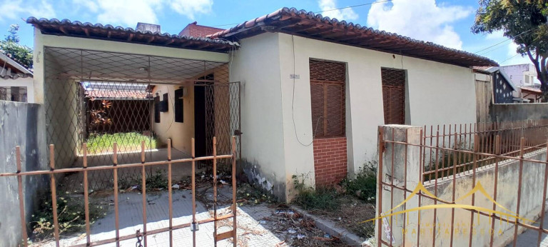 Imagem Casa com 3 Quartos à Venda, 161 m² em Candelária - Natal Imagem Casa com 3 Quartos à Venda, 161 m² em Candelária - Natal