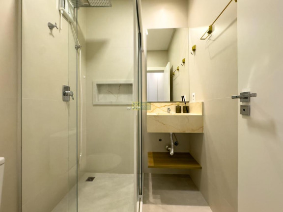 Imagem Sobrado com 2 Quartos à Venda, 90 m² em Centro - Bombinhas Imagem Sobrado com 2 Quartos à Venda, 90 m² em Centro - Bombinhas