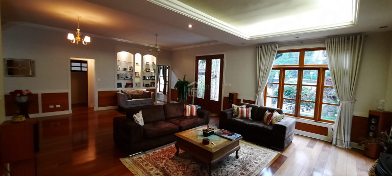 Imagem Casa com 3 Quartos à Venda, 365 m² em Bortolan - Poços De Caldas