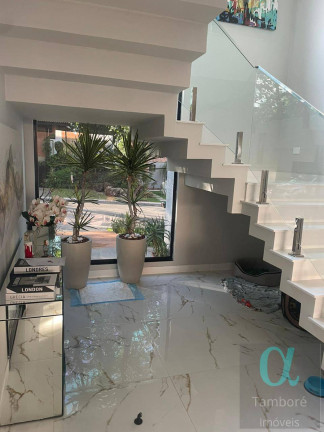 Imagem Casa com 4 Quartos à Venda, 330 m² em Alphaville - Santana De Parnaíba Imagem Casa com 4 Quartos à Venda, 330 m² em Alphaville - Santana De Parnaíba