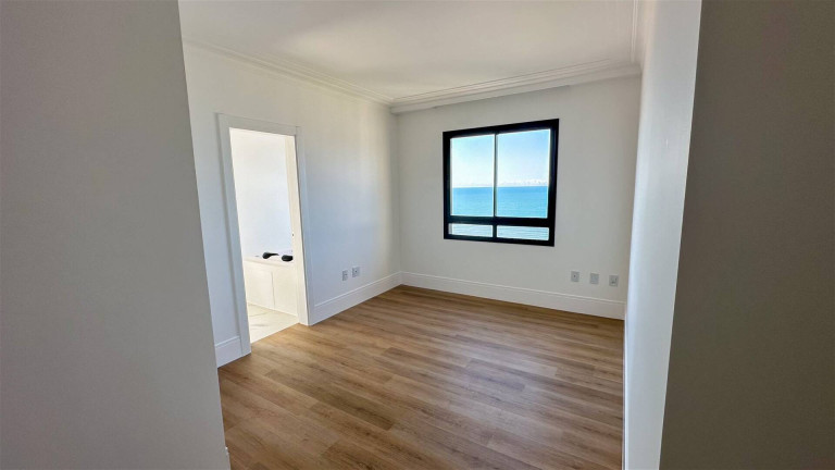 Imagem Apartamento com 4 Quartos à Venda, 180 m² em Meia Praia - Itapema Imagem Apartamento com 4 Quartos à Venda, 180 m² em Meia Praia - Itapema