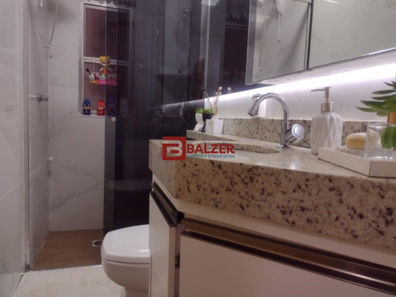 Imagem Apartamento com 2 Quartos à Venda, 66 m² em Centro - Florianópolis