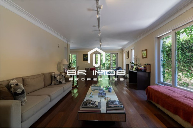 Imagem Casa com 5 Quartos à Venda, 360 m² em Morumbi - São Paulo Imagem Casa com 5 Quartos à Venda, 360 m² em Morumbi - São Paulo