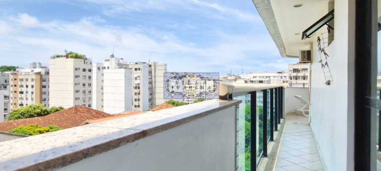 Imagem Apartamento com 1 Quarto à Venda, 66 m² em Copacabana - Rio De Janeiro Imagem Apartamento com 1 Quarto à Venda, 66 m² em Copacabana - Rio De Janeiro