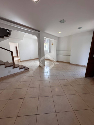 Imagem Casa com 4 Quartos à Venda, 644 m² em Saldanha Marinho - Petrópolis Imagem Casa com 4 Quartos à Venda, 644 m² em Saldanha Marinho - Petrópolis
