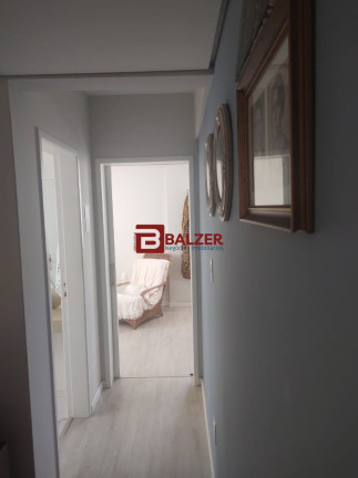 Imagem Apartamento com 3 Quartos à Venda, 121 m² em Centro - Florianópolis Imagem Apartamento com 3 Quartos à Venda, 121 m² em Centro - Florianópolis