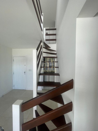 Imagem Imóvel com 4 Quartos à Venda, 148 m² em Imbuí - Salvador Imagem Imóvel com 4 Quartos à Venda, 148 m² em Imbuí - Salvador