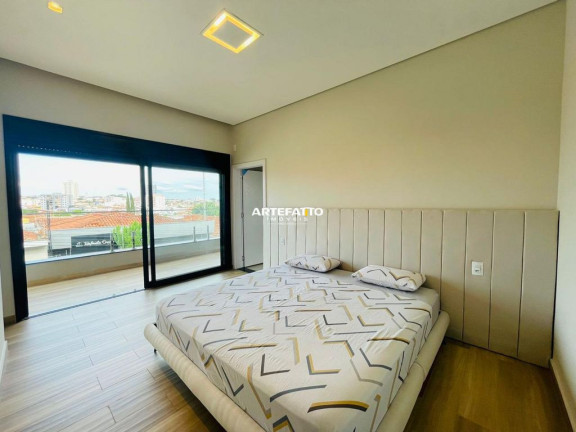 Imagem Casa com 4 Quartos à Venda, 200 m² em Centro - Franca