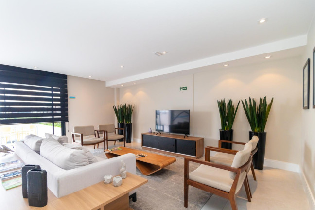 Imagem Kitnet com 1 Quarto à Venda, 32 m² em Centro - Curitiba Imagem Kitnet com 1 Quarto à Venda, 32 m² em Centro - Curitiba