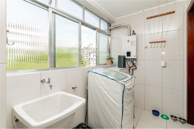 Imagem Apartamento com 2 Quartos à Venda, 116 m² em Moinhos De Vento - Porto Alegre