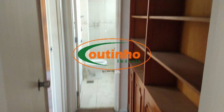 Imagem Apartamento com 4 Quartos à Venda, 125 m² em Tijuca - Rio De Janeiro Imagem Apartamento com 4 Quartos à Venda, 125 m² em Tijuca - Rio De Janeiro