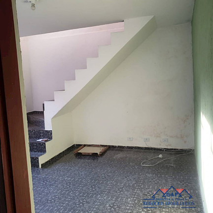 Imagem Sobrado com 5 Quartos à Venda, 216 m² em Bandeiras - Osasco Imagem Sobrado com 5 Quartos à Venda, 216 m² em Bandeiras - Osasco