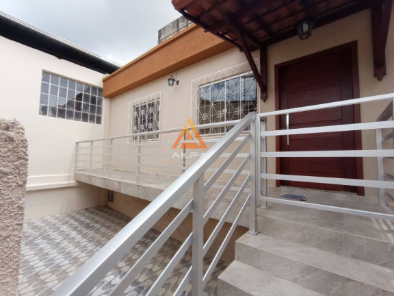 Imagem Casa com 3 Quartos à Venda, 120 m²