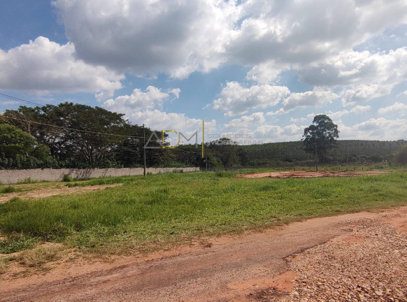 Imagem Terreno à Venda, 720 m² em Sociedade Hípica De Botucatu - Botucatu