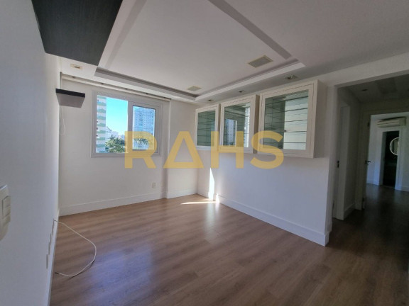 Imagem Apartamento com 3 Quartos à Venda, 180 m² em Atiradores - Joinville Imagem Apartamento com 3 Quartos à Venda, 180 m² em Atiradores - Joinville