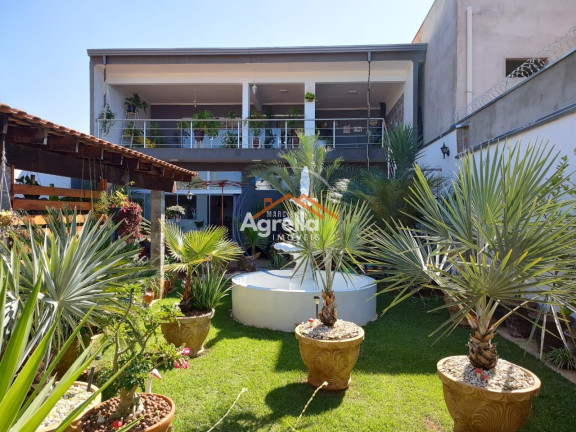 Imagem Casa com 4 Quartos à Venda, 205 m² em Parque Das Laranjeiras - Mogi Mirim
