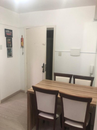 Imagem Imóvel com 1 Quarto à Venda, 26 m² em Santana - Porto Alegre Imagem Imóvel com 1 Quarto à Venda, 26 m² em Santana - Porto Alegre