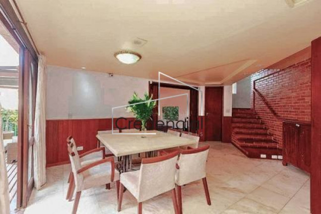 Imagem Casa com 6 Quartos à Venda, 337 m² em Santo Inácio - Curitiba Imagem Casa com 6 Quartos à Venda, 337 m² em Santo Inácio - Curitiba