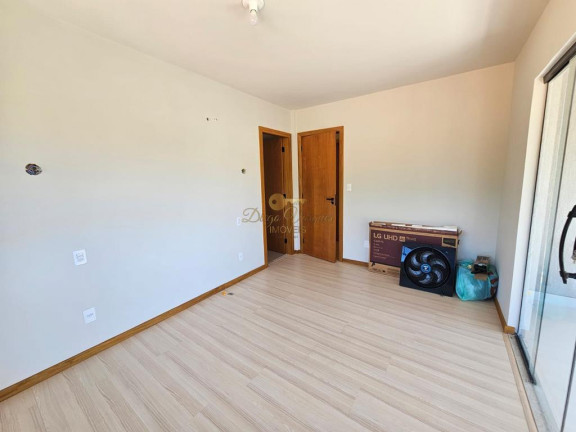 Imagem Casa com 3 Quartos à Venda, 200 m² em Vargem Grande - Teresópolis