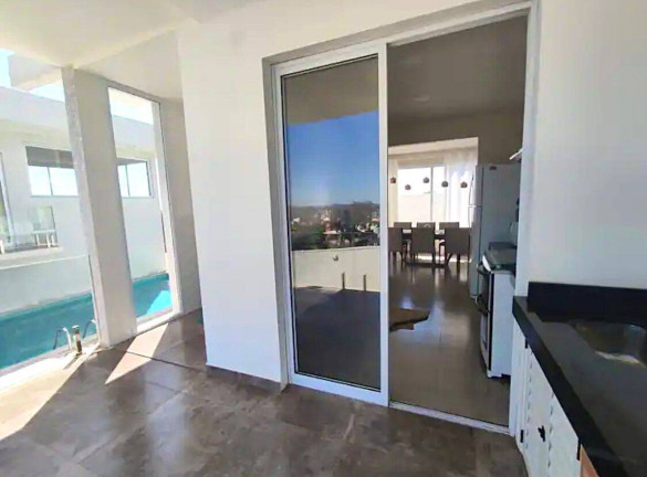 Imagem Casa com 4 Quartos à Venda, 450 m² em Pardinho Imagem Casa com 4 Quartos à Venda, 450 m² em Pardinho