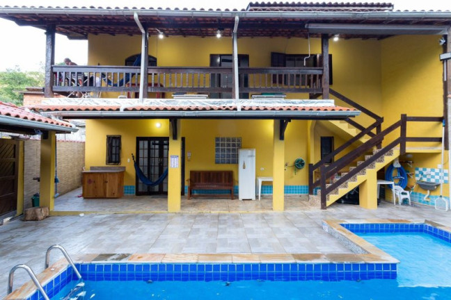 Sobrado com 3 Quartos à Venda, 250 m² em Jaraguá - São Sebastião