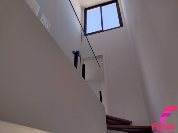 Imagem Casa com 3 Quartos à Venda, 197 m² em Rio Tavares - Florianópolis