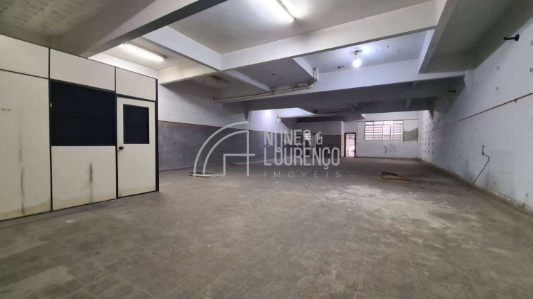 Imóvel Comercial à Venda, 454 m² em Vila Mathias - Santos