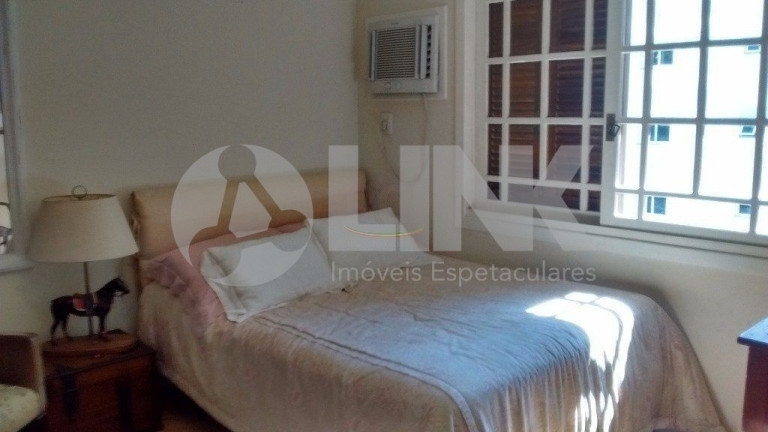 Imagem Apartamento com 3 Quartos à Venda, 194 m² em Auxiliadora - Porto Alegre