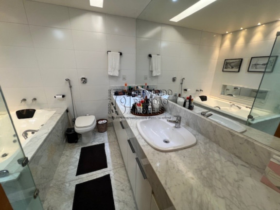 Imagem Imóvel com 5 Quartos à Venda, 320 m² em Barra Da Tijuca - Rio De Janeiro Imagem Imóvel com 5 Quartos à Venda, 320 m² em Barra Da Tijuca - Rio De Janeiro