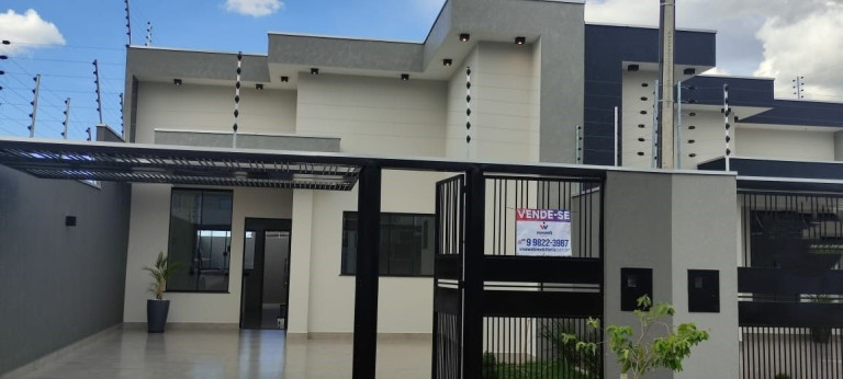 Casa com 3 Quartos à Venda, 76 m² em Eco Valle - Sarandi