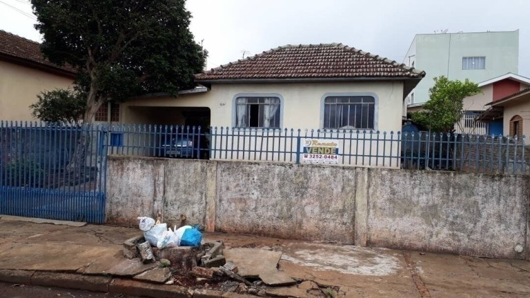 Casa à Venda, 360 m² em Jardim Bandeirantes - Arapongas
