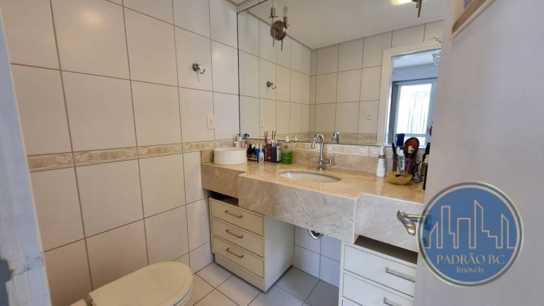 Imagem Apartamento com 4 Quartos à Venda, 156 m² em Barra Norte - Balneário Camboriú Imagem Apartamento com 4 Quartos à Venda, 156 m² em Barra Norte - Balneário Camboriú