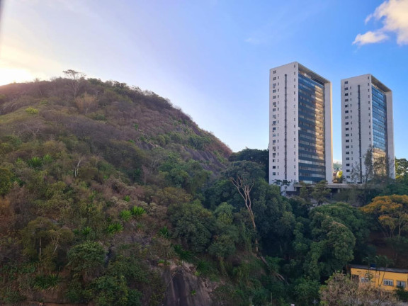 Imagem Apartamento com 4 Quartos à Venda,  em Santa Lúcia - Vitória