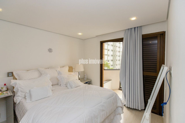 Imagem Apartamento com 4 Quartos à Venda, 220 m² em Moema - São Paulo Imagem Apartamento com 4 Quartos à Venda, 220 m² em Moema - São Paulo