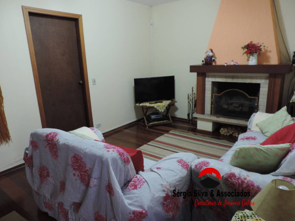 Imagem Casa com 3 Quartos à Venda, 1 m² em Campos Do Jordão