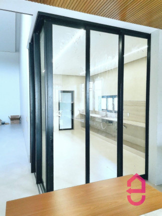 Imagem Sobrado com 4 Quartos à Venda, 384 m² em Avenida Toscana - Goiânia Imagem Sobrado com 4 Quartos à Venda, 384 m² em Avenida Toscana - Goiânia