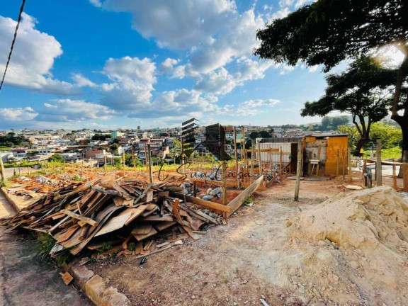 Imagem Casa com 4 Quartos à Venda, 350 m² em Cabral - Contagem Imagem Casa com 4 Quartos à Venda, 350 m² em Cabral - Contagem
