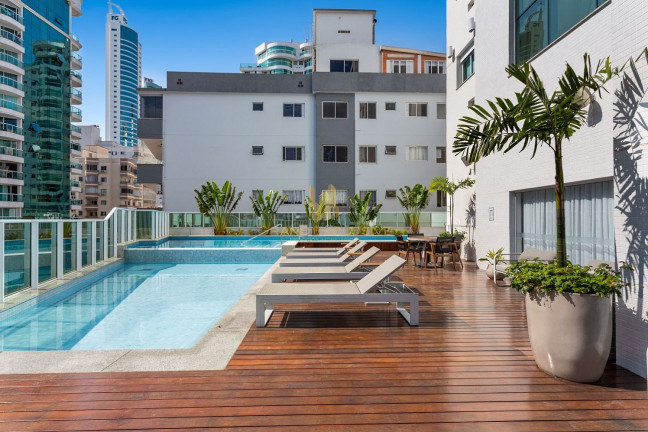 Imagem Apartamento com 4 Quartos à Venda, 140 m² em Centro - Balneário Camboriú Imagem Apartamento com 4 Quartos à Venda, 140 m² em Centro - Balneário Camboriú