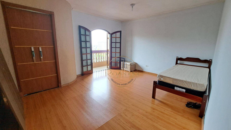 Imagem Sobrado com 3 Quartos à Venda, 245 m² em Jardim Ipanema - Santo André
