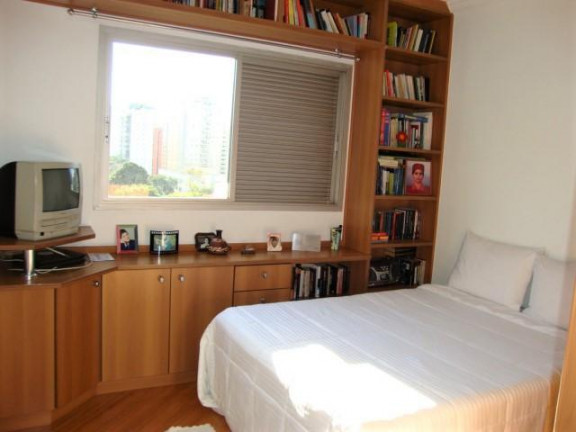 Imagem Apartamento com 3 Quartos à Venda, 262 m² em Moema - São Paulo