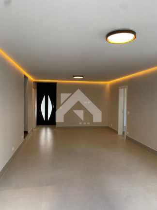 Imagem Casa de Condomínio com 4 Quartos à Venda, 257 m² em Alphaville - Santana De Parnaíba Imagem Casa de Condomínio com 4 Quartos à Venda, 257 m² em Alphaville - Santana De Parnaíba