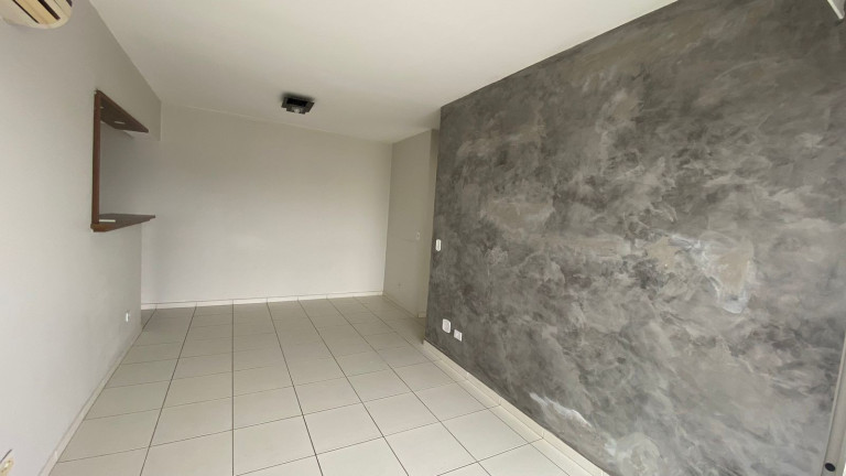 Imagem Apartamento com 2 Quartos à Venda, 68 m² em Encruzilhada - Santos