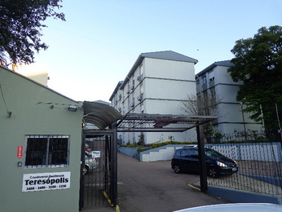 Imagem Apartamento com 2 Quartos à Venda, 52 m² em Teresópolis - Porto Alegre