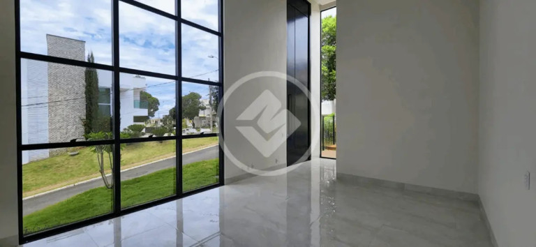 Imagem Casa com 5 Quartos à Venda, 302 m² em Condomínio Do Lago - Goiânia Imagem Casa com 5 Quartos à Venda, 302 m² em Condomínio Do Lago - Goiânia