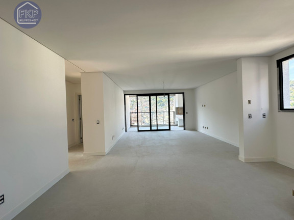 Imagem Apartamento com 3 Quartos à Venda, 117 m² em Centro - Florianópolis Imagem Apartamento com 3 Quartos à Venda, 117 m² em Centro - Florianópolis