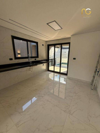 Imagem Sobrado com 4 Quartos à Venda, 204 m² em Boqueirão - Praia Grande