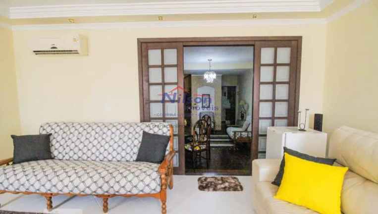 Imagem Casa com 3 Quartos à Venda, 210 m² em Vila Mazzei - São Paulo