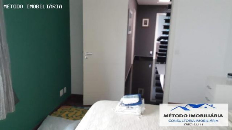 Imagem Casa com 3 Quartos à Venda, 231 m² em Jardim - Santo André